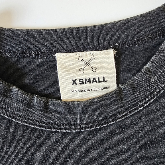 Bones Xs Black Sleeveless Tank Top with Red Embroidered Detail - Picture 5 of 8